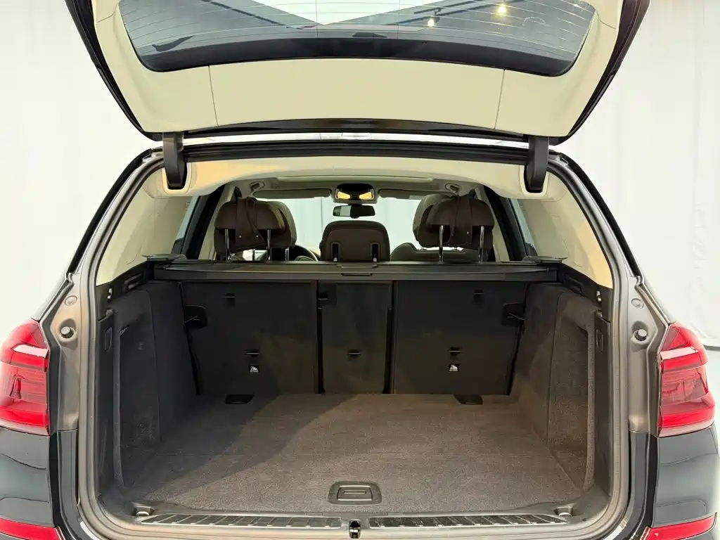 BMW X3 — миниатюра 13