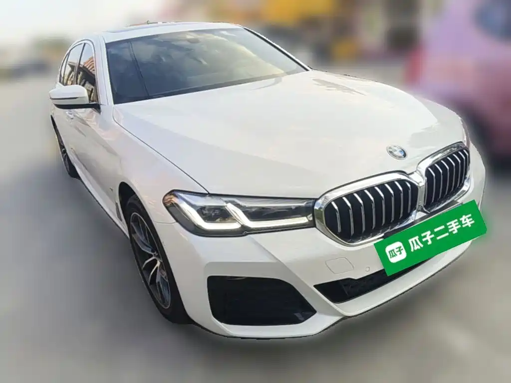 BMW 5 Series — миниатюра 6