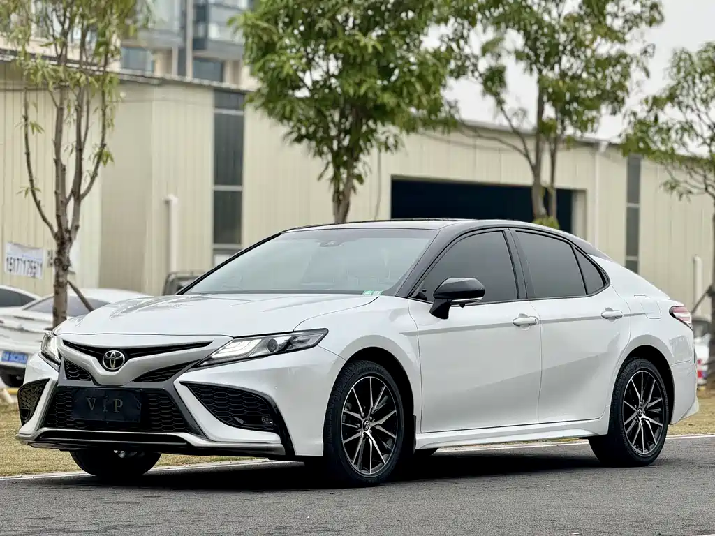 Toyota Camry 2022