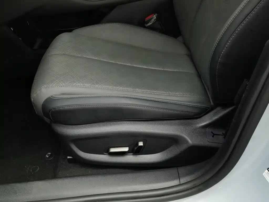 BYD Qin L — миниатюра 20