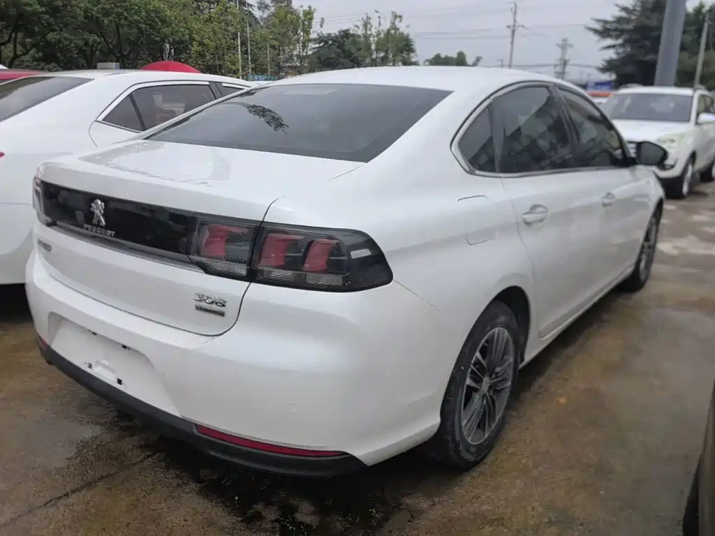 Peugeot 308 — миниатюра 7