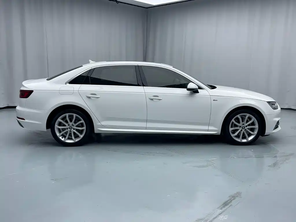 Audi A4L — миниатюра 8