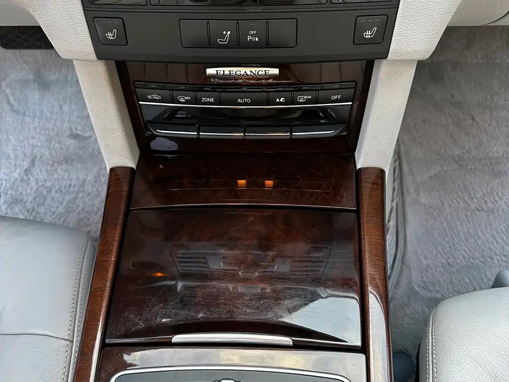 Mercedes-Benz E-Class — миниатюра 18