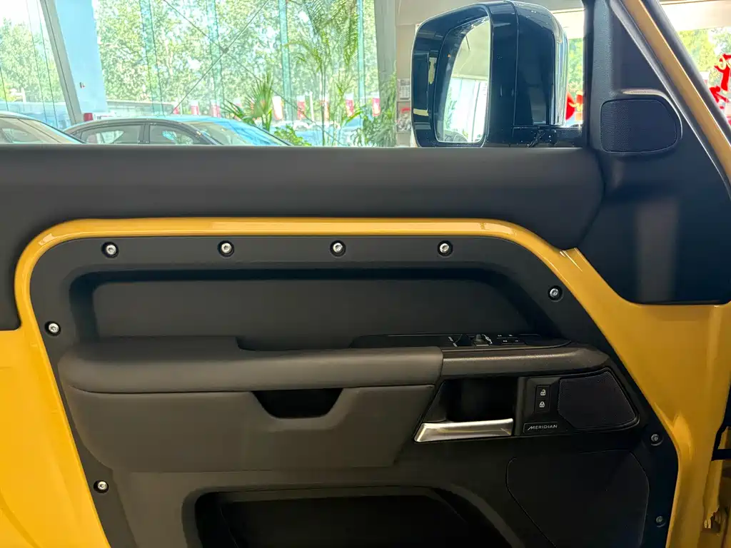 Land Rover Land Rover Defender 2026 90 3.0T X-Dynamic HSE
