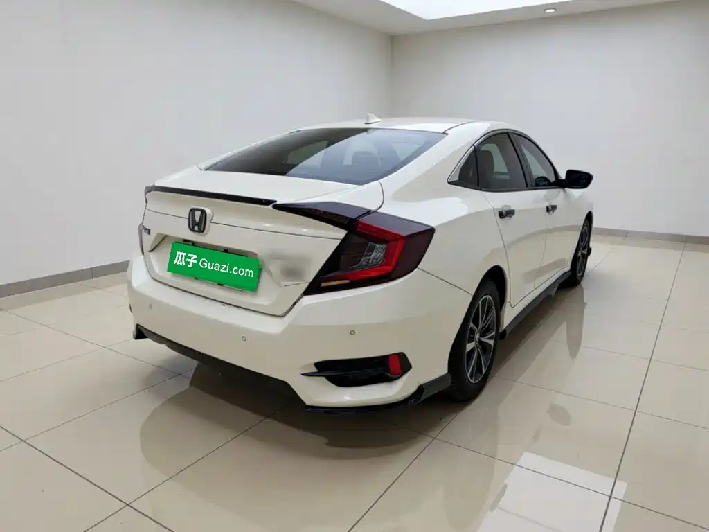 Honda Civic — миниатюра 4