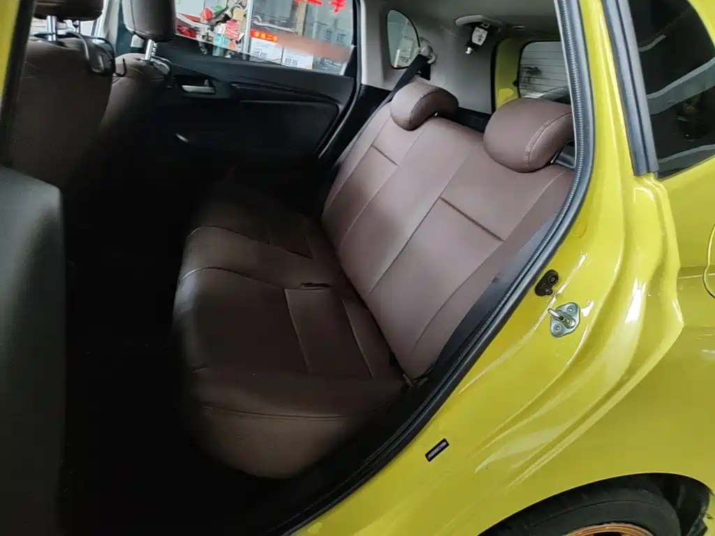 Honda Fit — миниатюра 17