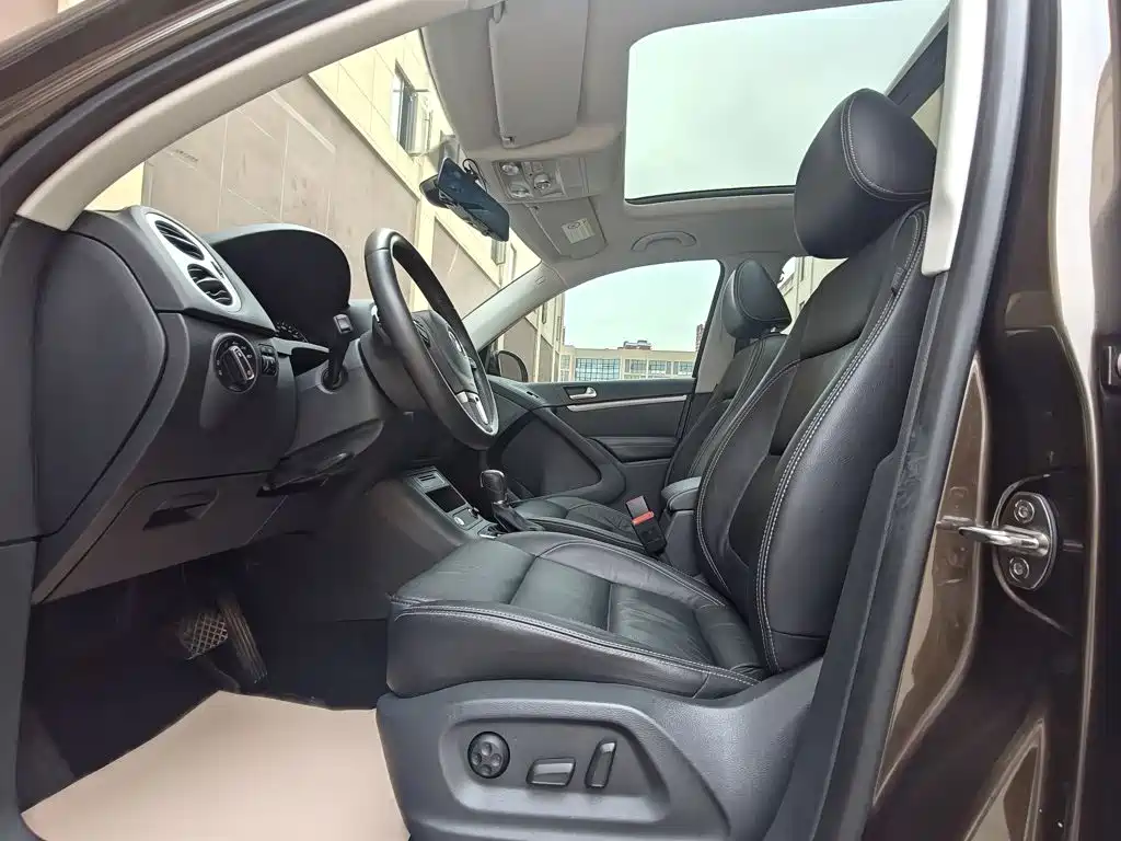 Volkswagen Tiguan — миниатюра 16