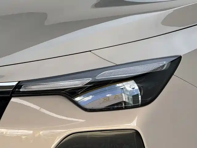 Roewe i6 — миниатюра 16