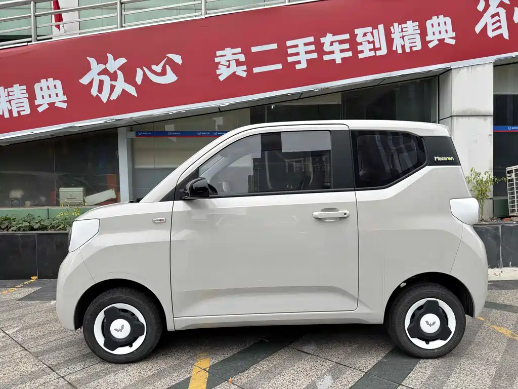 Wuling MINIEV — миниатюра 8