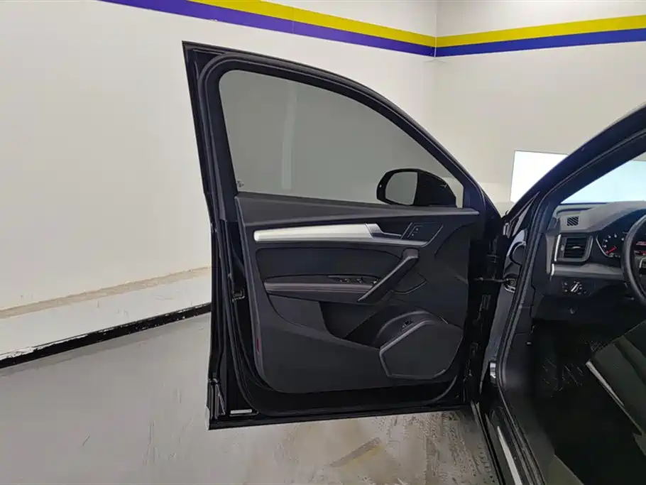 Audi Q5L 2020 40 TFSI