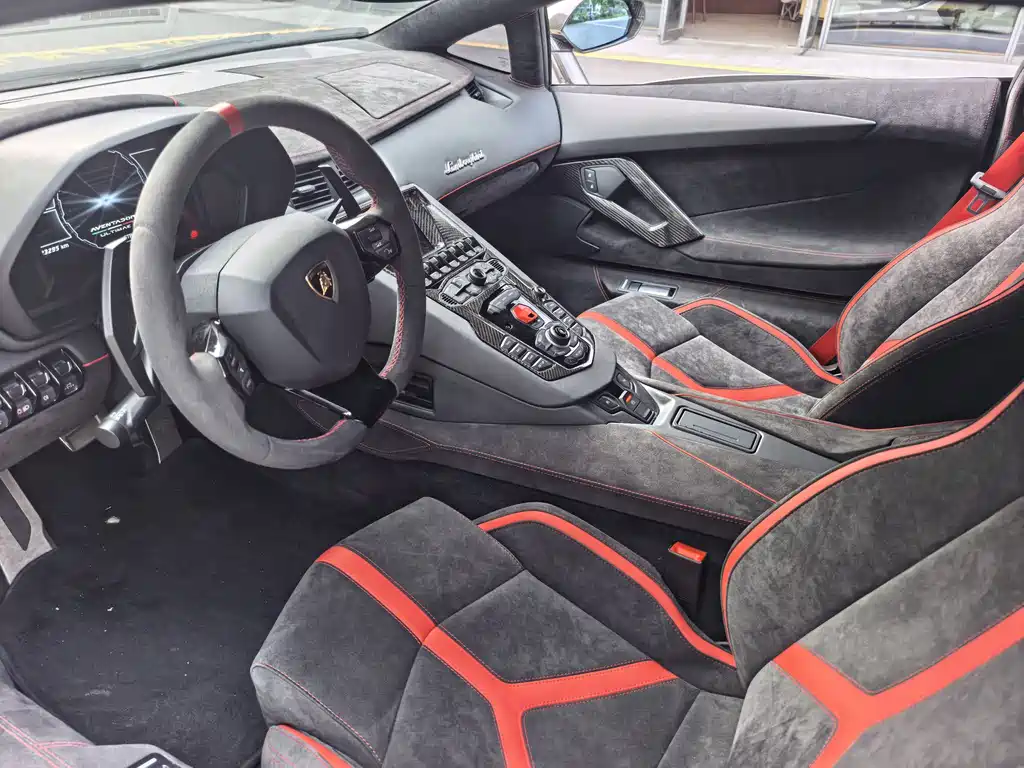 Lamborghini Aventador 2011 LP 700-4