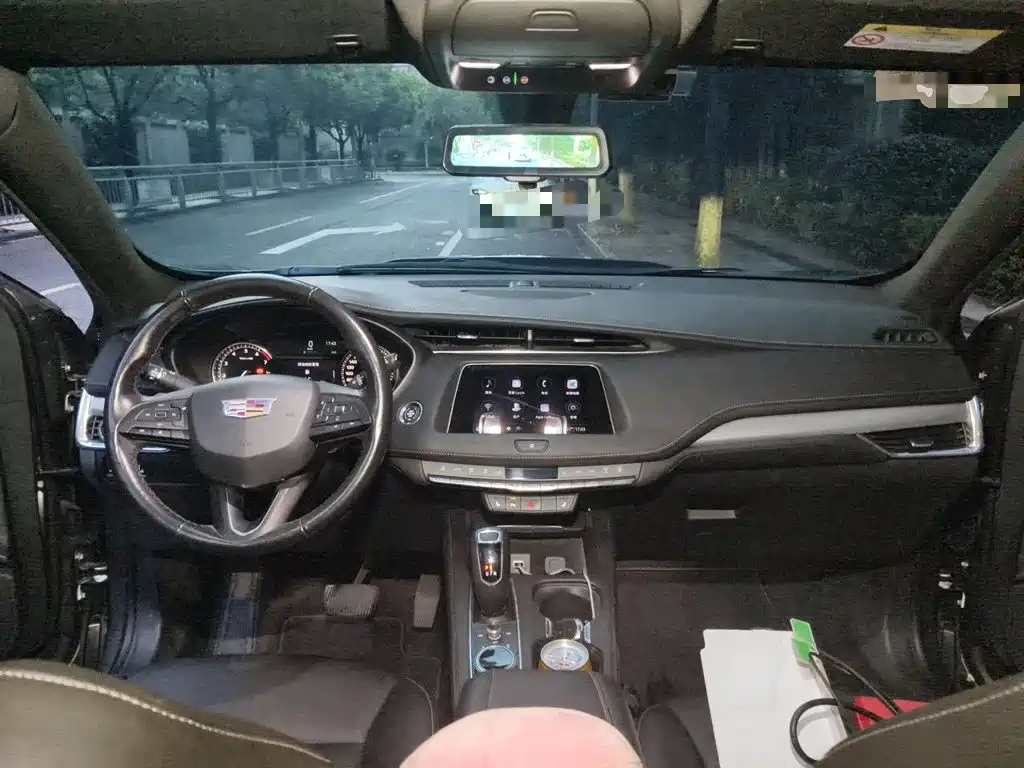 Cadillac XT4 — миниатюра 5
