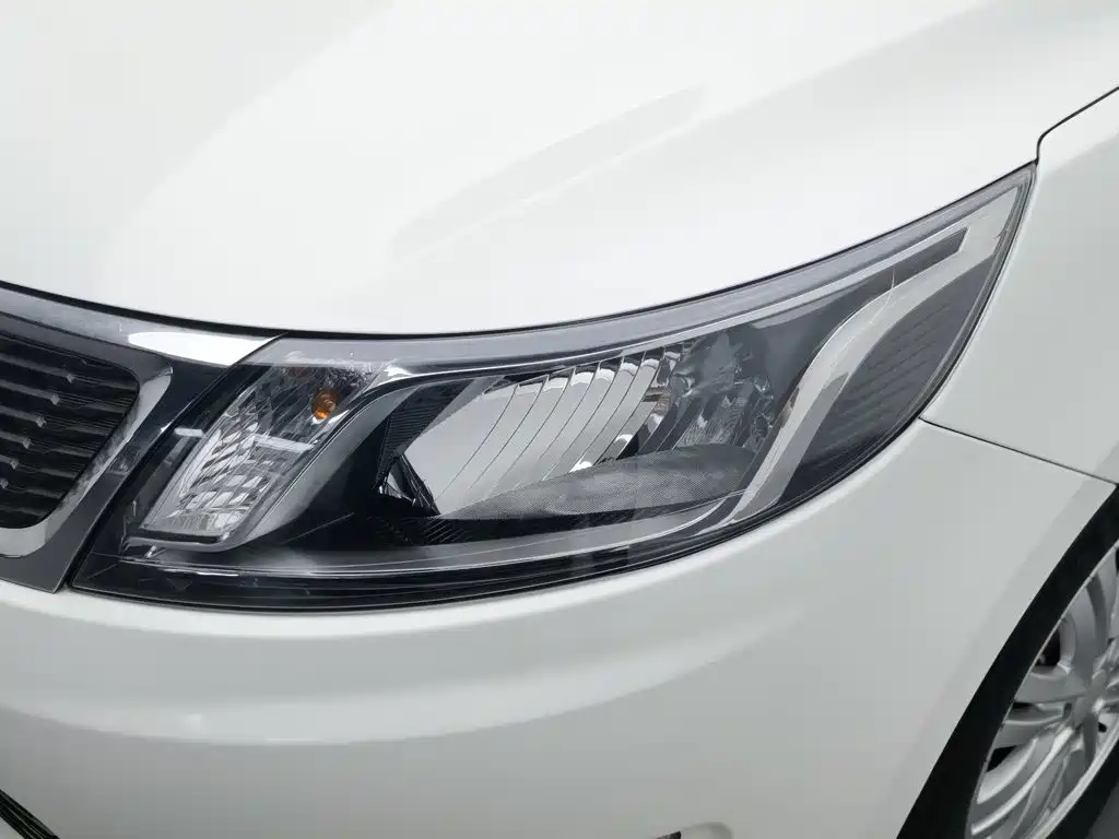 Kia K2 — миниатюра 7