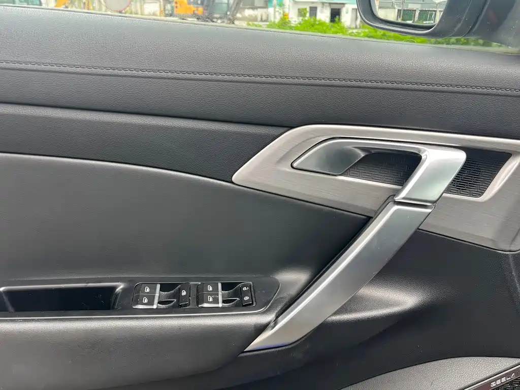 Geely Boyue — миниатюра 11