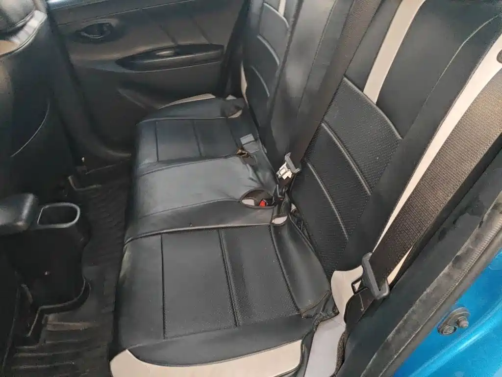 Toyota Yaris L — миниатюра 15