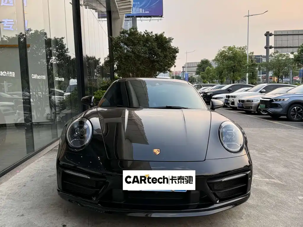 Porsche 911