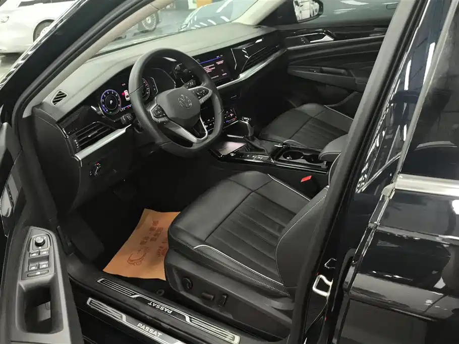 Volkswagen Passat 2022 330TSI Elite