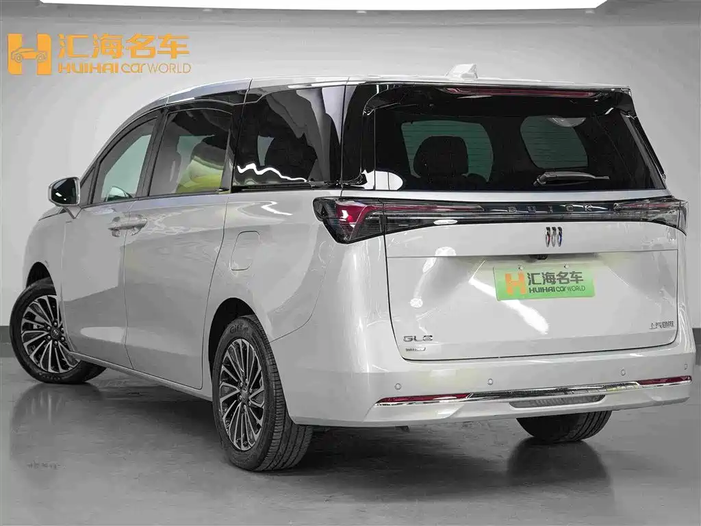 Buick GL8 Hybrid — миниатюра 4