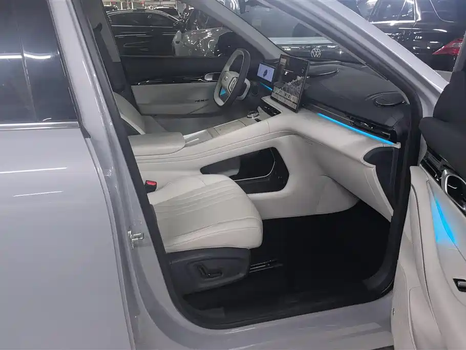 GEELY GALAXY GALAXY E5