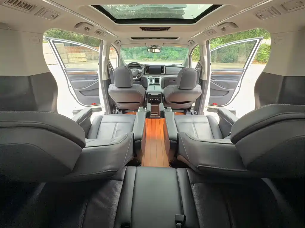 GAC Motor Trumpchi M8 — миниатюра 5
