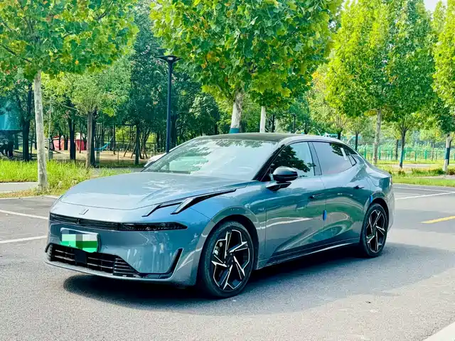 LYNK  &CO. 07 EM P 2024