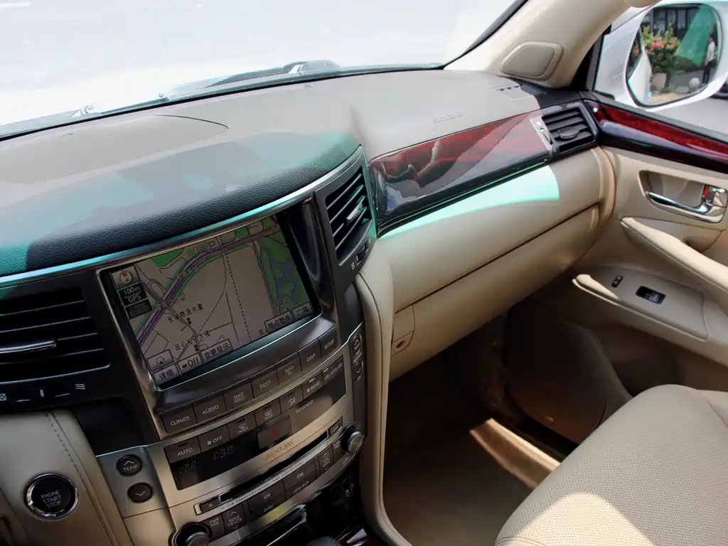 Lexus LX 2009 570