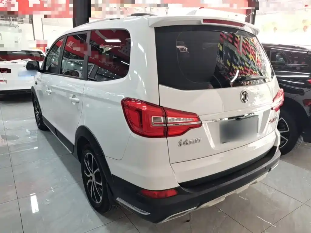 Fengxing Fengxing SX6 — миниатюра 5