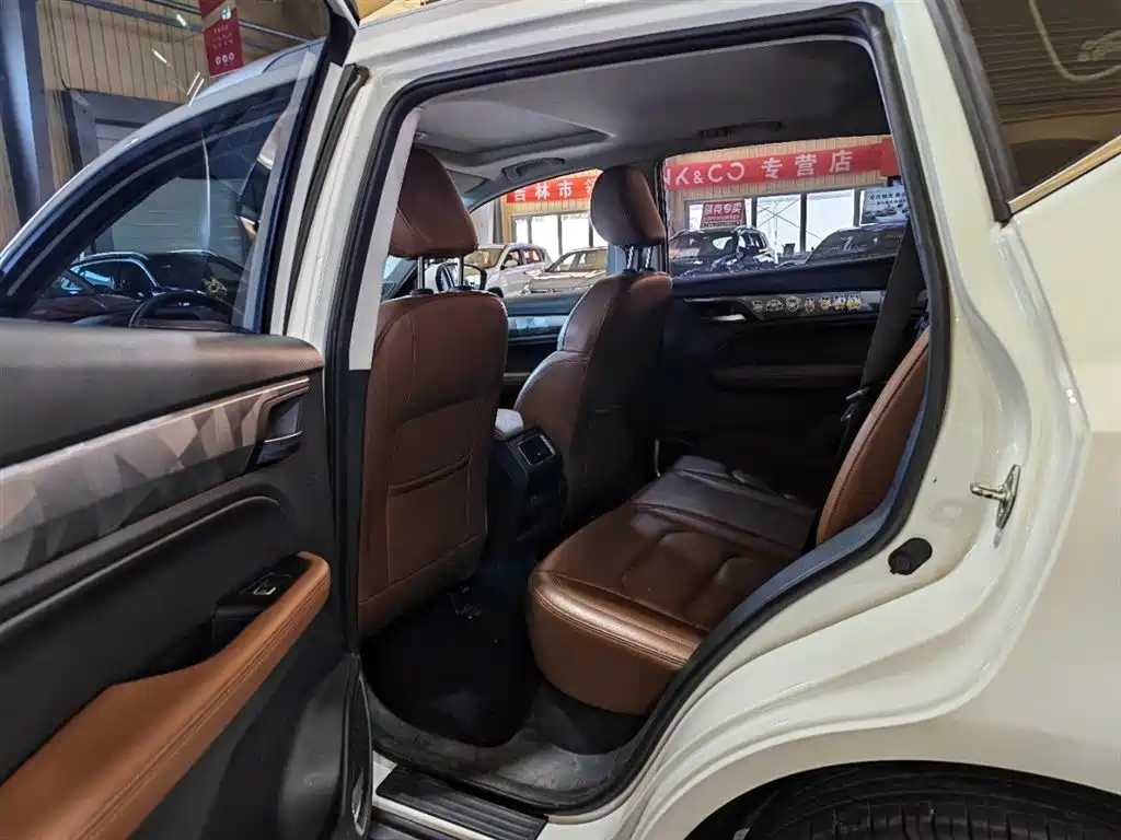 Geely Vision X6 X6 2021 PRO 1.4T AT Luxury