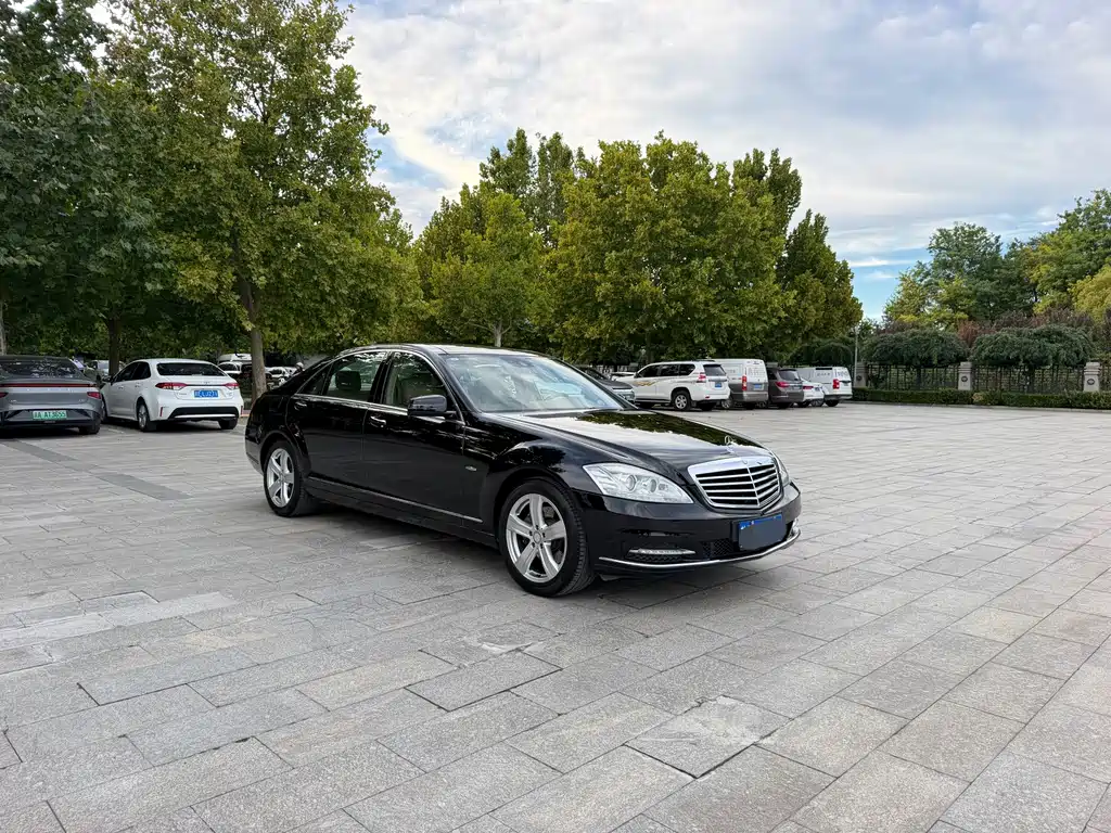 Mercedes-Benz S-Class — миниатюра 3