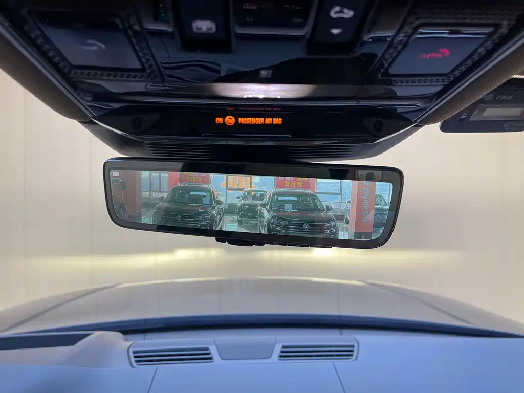 Land Rover Range Rover — миниатюра 18