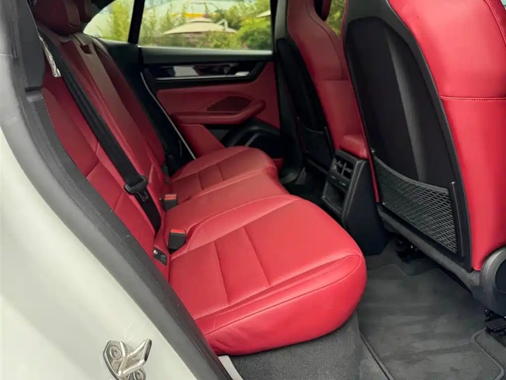 PORSCHE MACAN NEW ENERGY