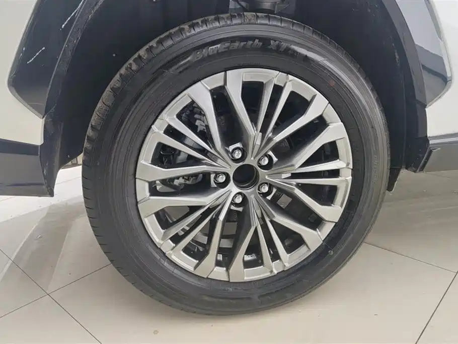 Toyota Wildlander 2024 2.0L CVT Luxury PLUS