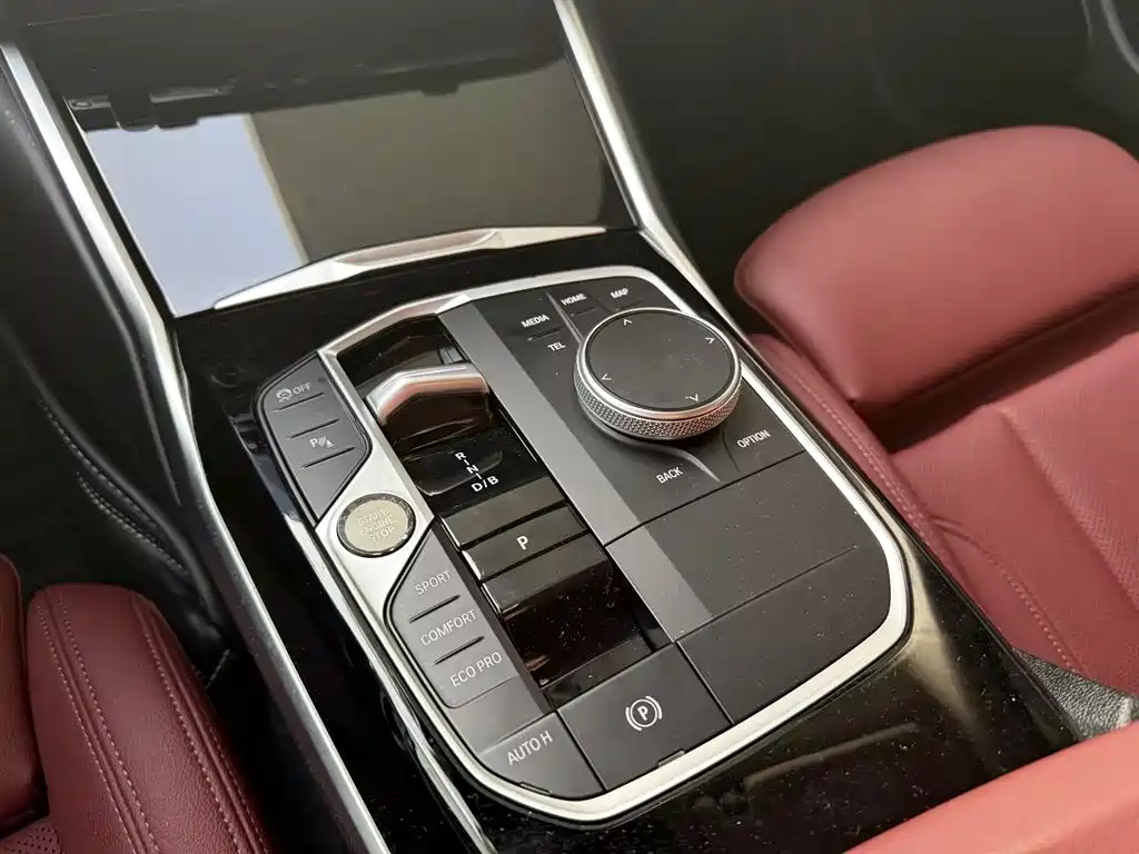 BMW i4 — миниатюра 11