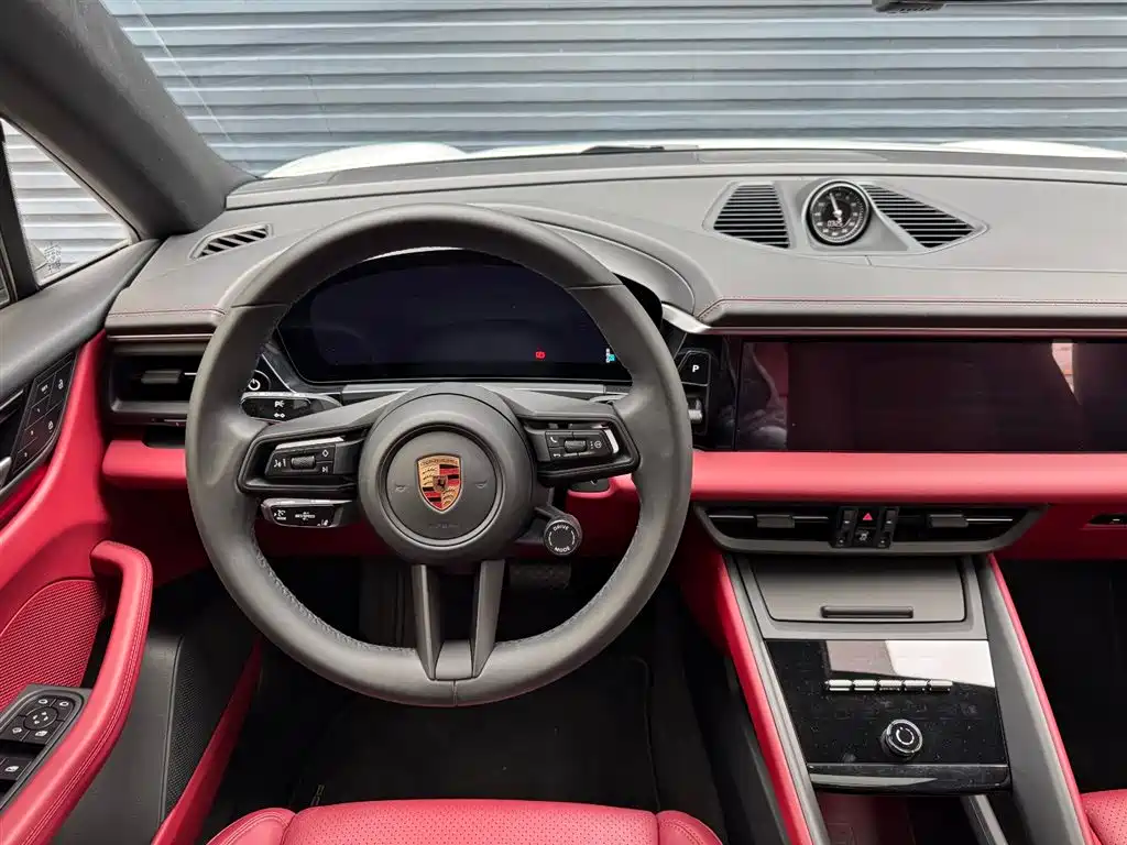 PORSCHE MACAN NEW ENERGY