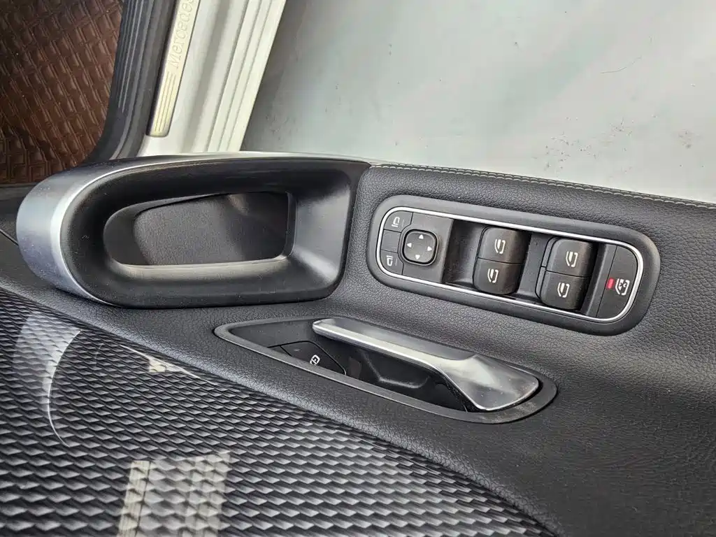 Mercedes-Benz A-Class (Import) — миниатюра 25