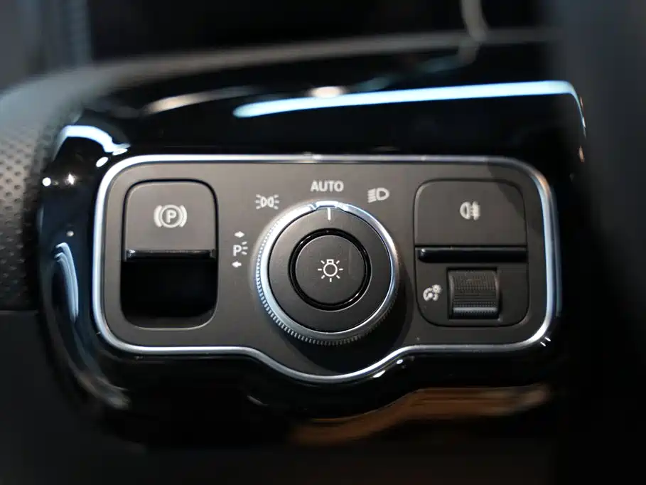 Mercedes-Benz A-Class (Import) — миниатюра 19