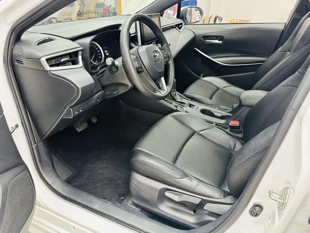 Toyota Corolla Levin 2022 1.8H E-CVT Luxury