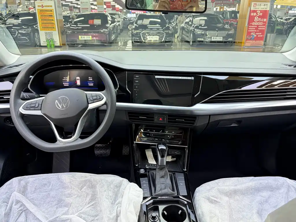 Volkswagen Passat 2025 430PHEV
