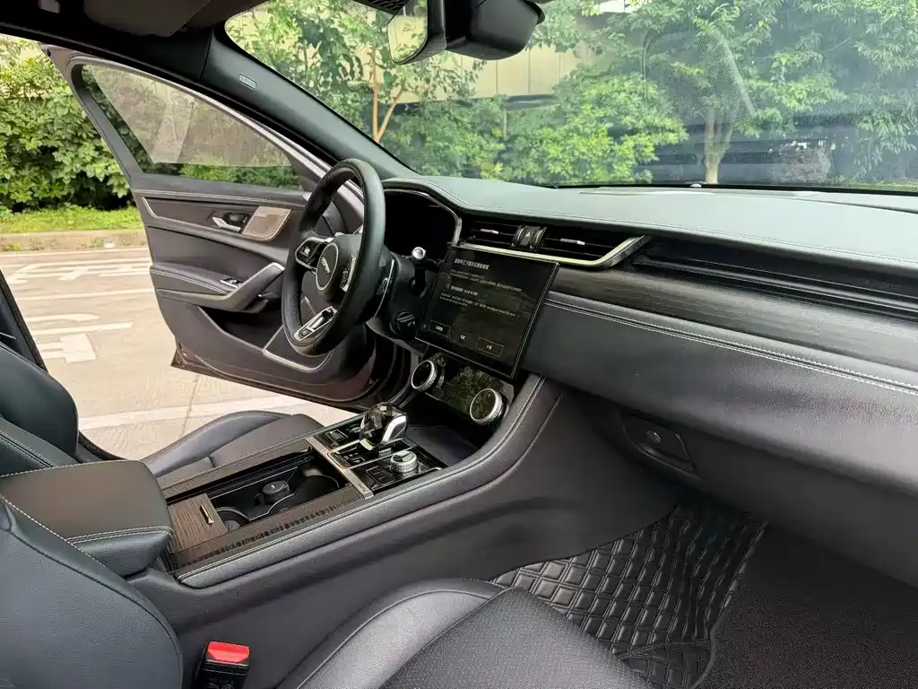 Jaguar XFL 2021 XFL 2.0T P250 Sport