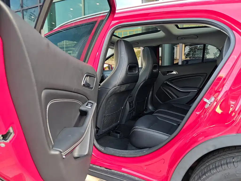 Mercedes-Benz GLA — миниатюра 6