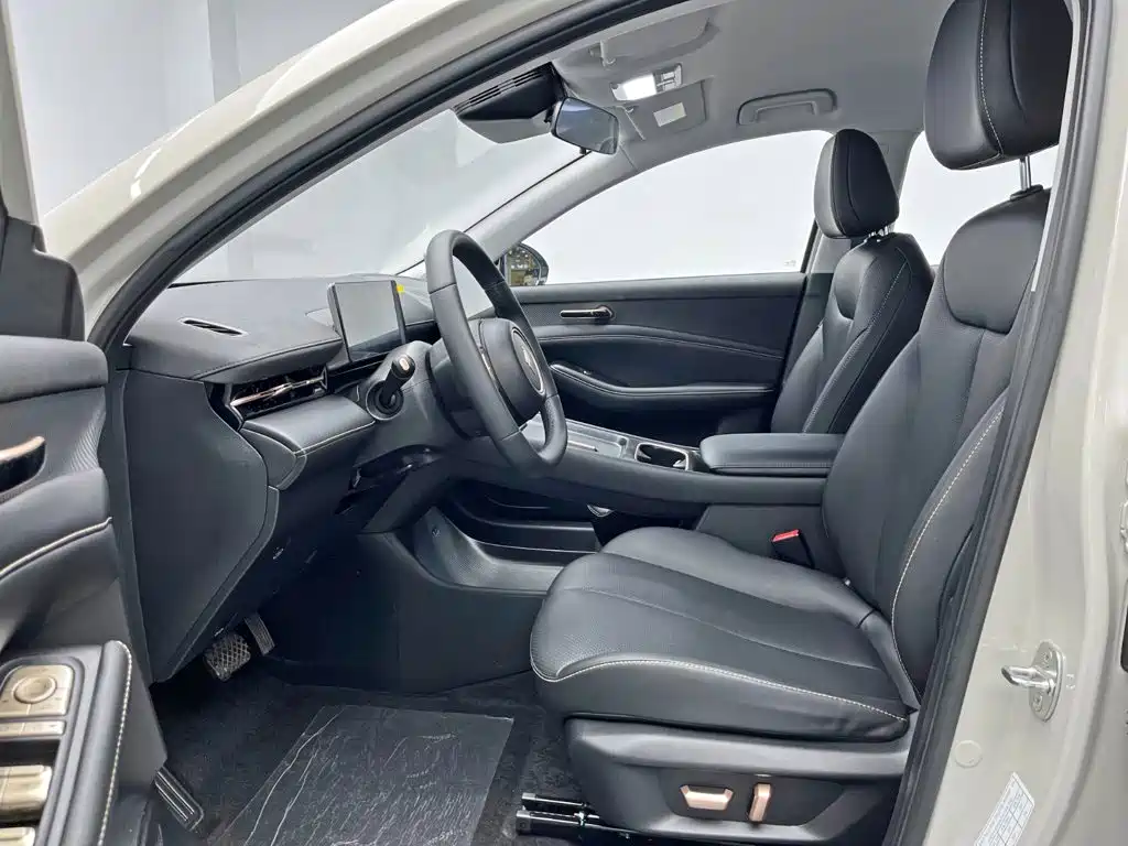 Baojun Yunhai — миниатюра 13