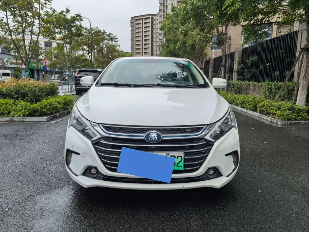 BYD Qin NEV — миниатюра 2