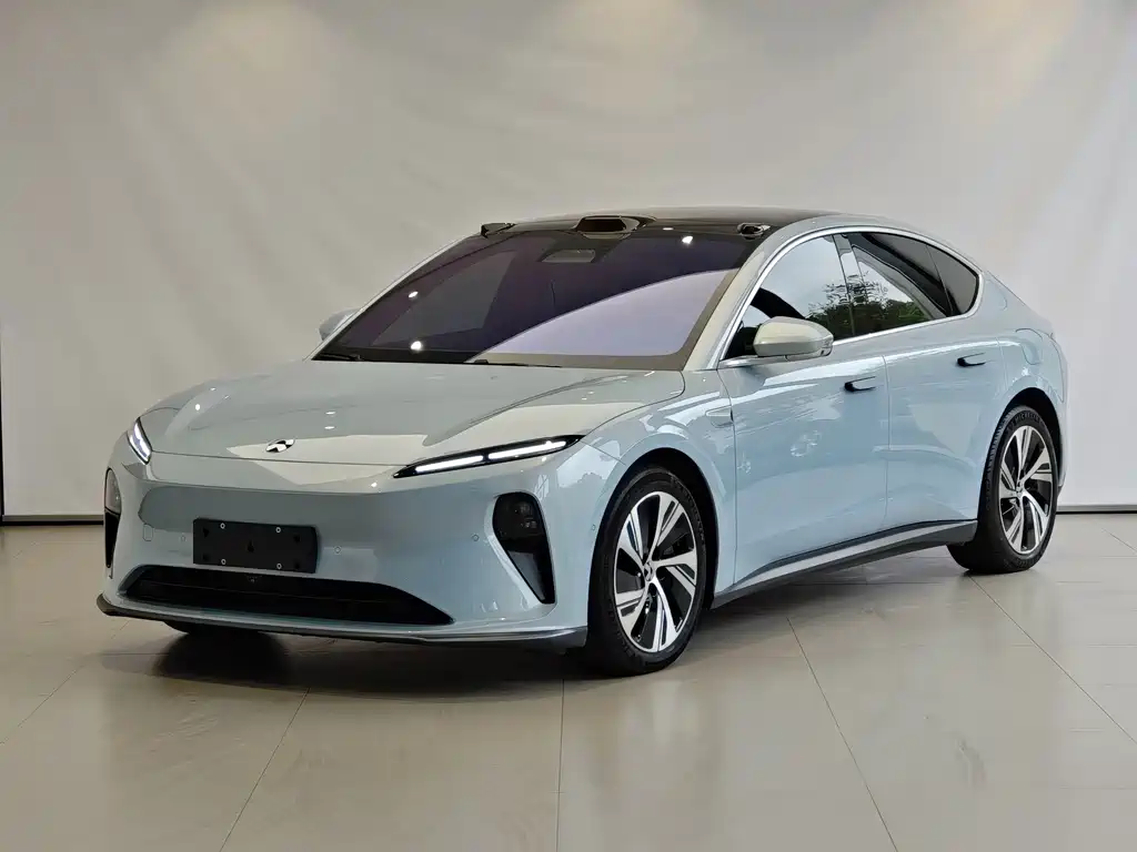 NIO ET5