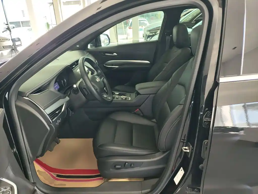 Cadillac XT4 — миниатюра 15