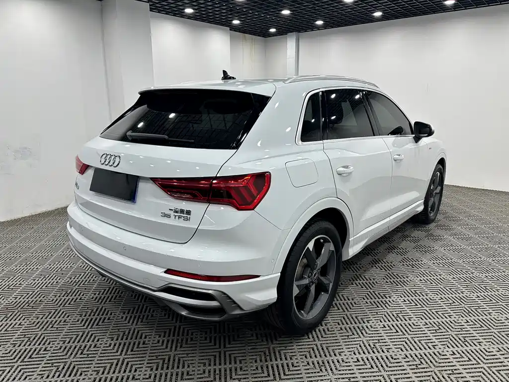 Audi Q3 2022 35 TFSI Fashion
