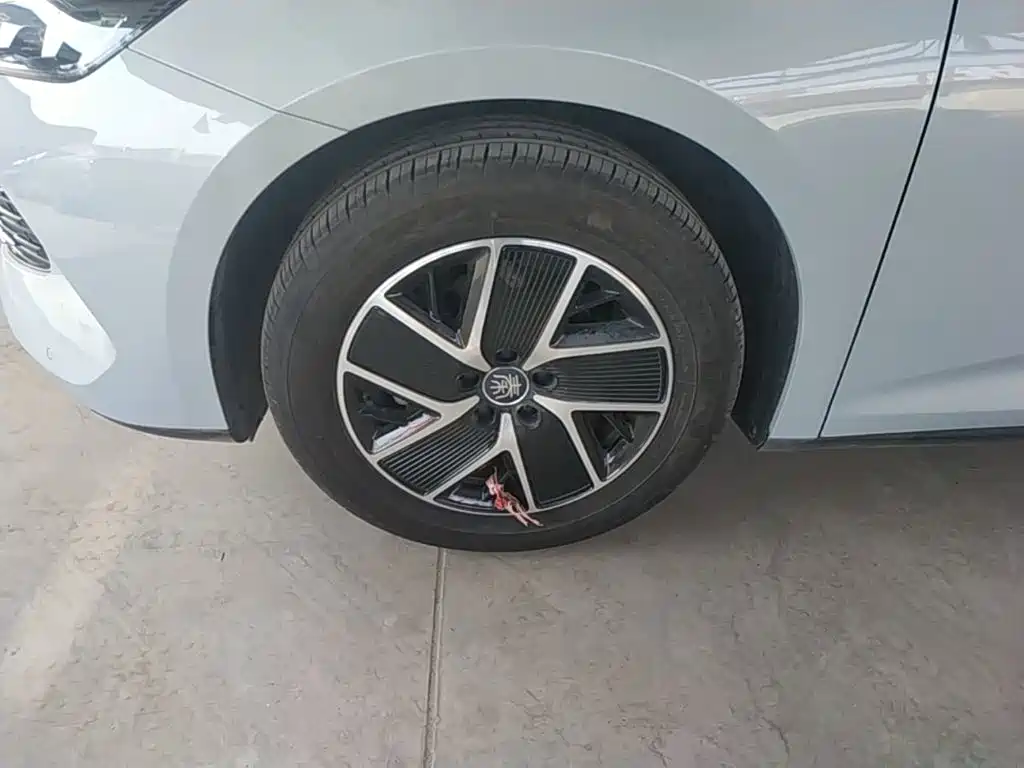 BYD Qin L — миниатюра 23