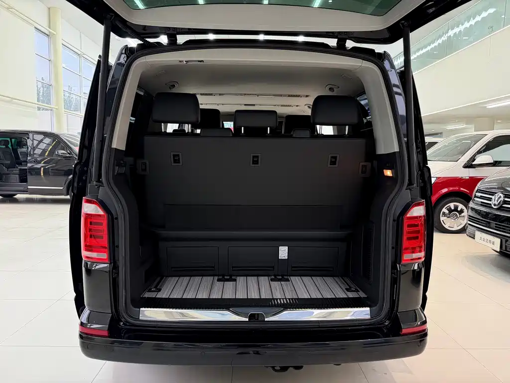 Volkswagen Multivan — миниатюра 24