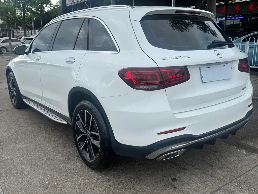 Mercedes-Benz GLC — миниатюра 9