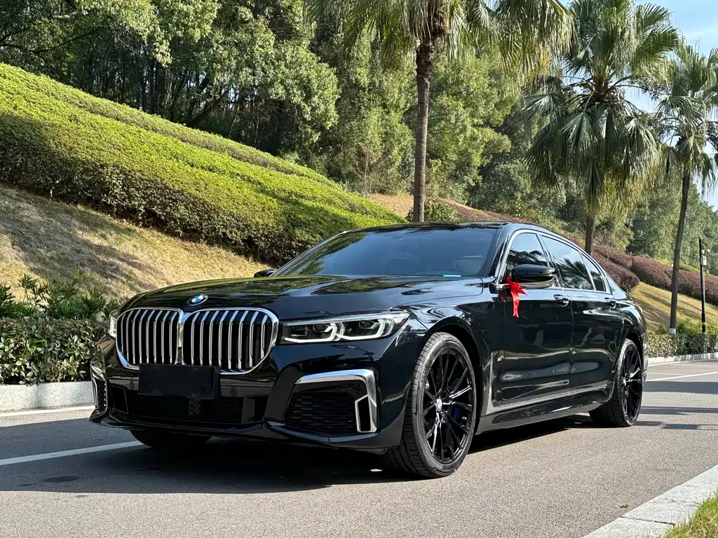 BMW 7 SERIES