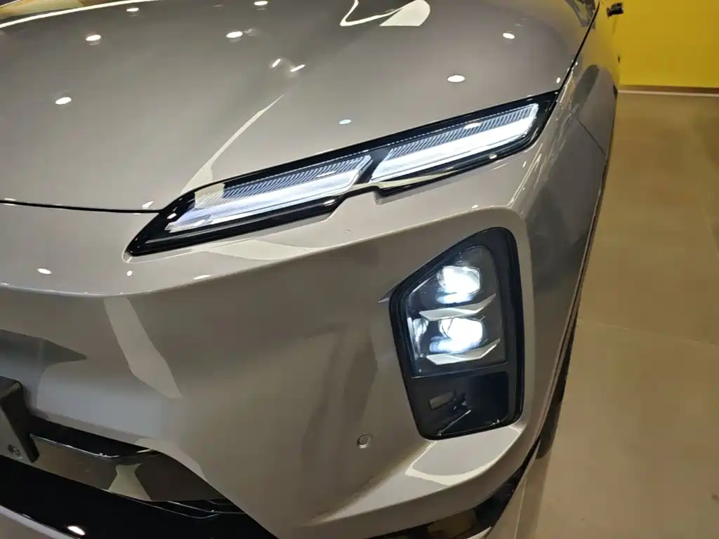 NIO EC6 — миниатюра 24